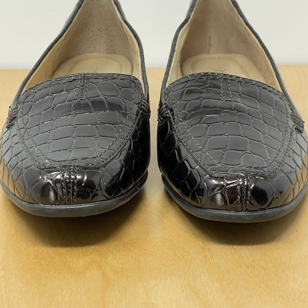 Michelle D Vegan Leather Crocodile Embossed Black Loafers Size 8.5 - Picture 3 of 9